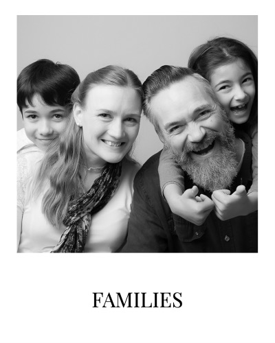 family photoshoot black and white